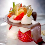 Десерт с пресни ягоди