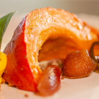 Салата с печена тиква хокайдо